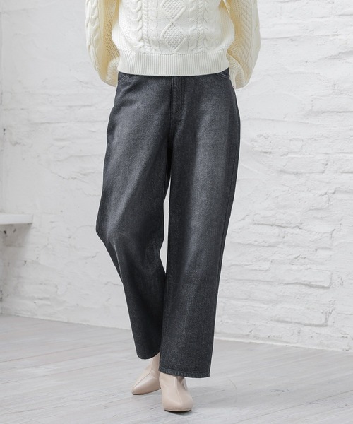 Honeys（ハニーズ）の「ストレートデニムパンツ（股下６８ｃｍ）（デニムパンツ・レディース・ブラック/ブルー/アイボリー・SS/S/LL/M/L）」の2枚目の写真