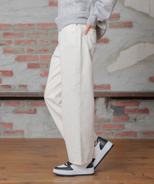 Honeys（ハニーズ）の「ストレートデニムパンツ（股下６８ｃｍ）（デニムパンツ・レディース・ブラック/ブルー/アイボリー・SS/S/LL/M/L）」の15枚目の写真