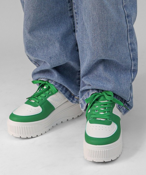 LOVEHUNTER(ラブハンター)の「軽量厚底 ボリュームソールコートスニーカー(スニーカー・レディース・ブラック/ホワイト/ブラック×ブラック/ブラック×ホワイト/ピンク/キャメル/シルバー/グレー/カーキ/ベージュ/ダークブラウン/ホワイト×レッド/ホワイト×グリーン/ホワイト×ブラック/ホワイト×グレー/ホワイト×ブラウン/ホワイト×ブルー/ブラック系1/ブラック×ゴールド/ホワイト×シルバー/ブルー系その他/ブラウン/ホワイト×パープル/ネイビー/オレンジ系その他/ホワイト×ピンク/ホワイト×イエロー/シルバー×ブラック/ブラック×シルバー・38/36/39/41/37/40/43/42/44/35)」の4枚目の写真