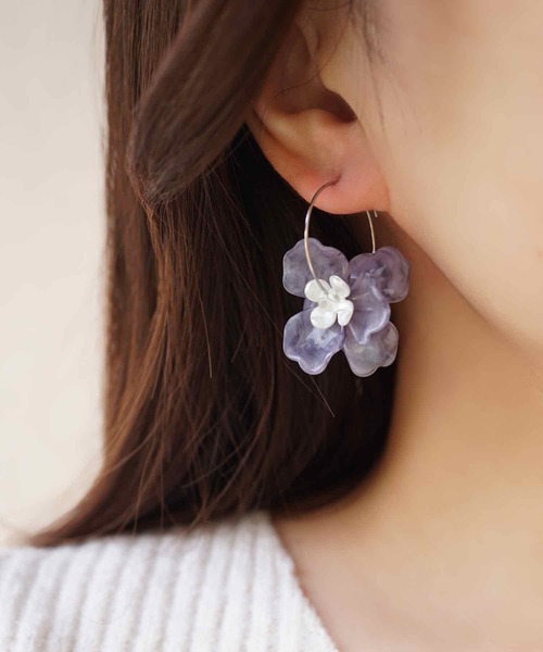 CERCA(チェルカ)の「jolie minette/フラワー シルバー フープピアス(ピアス(両耳用)・レディース・クリア/ホワイト/ピンク/ブラック/ピンク系/ホワイト系/ブラウン系/ラベンダー/ブルーパープル/アクア/ベージュ系・FREE)」の16枚目の写真