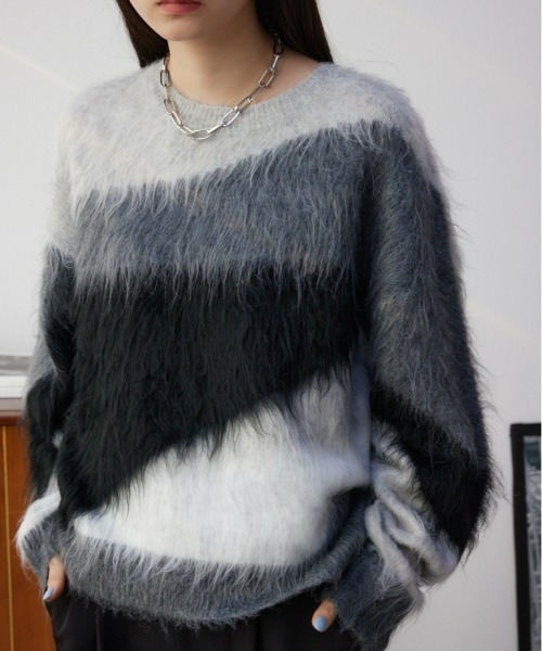 AZUL by moussy(アズールバイマウジー)の「シャギー柄ニット(ニット/セーター・レディース・その他2/その他3/マルチ・FREE)」の2枚目の写真