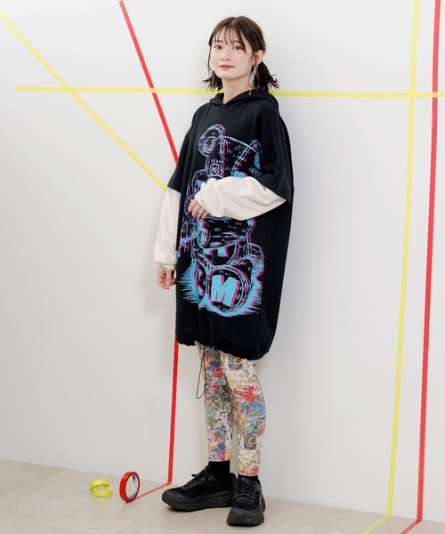 ScoLar（スカラー）の「133749：スカラーちゃんor花柄パッチワーク 吸湿発熱レギンス（レギンス/スパッツ・レディース・オートミール/ベージュ・M）」の4枚目の写真