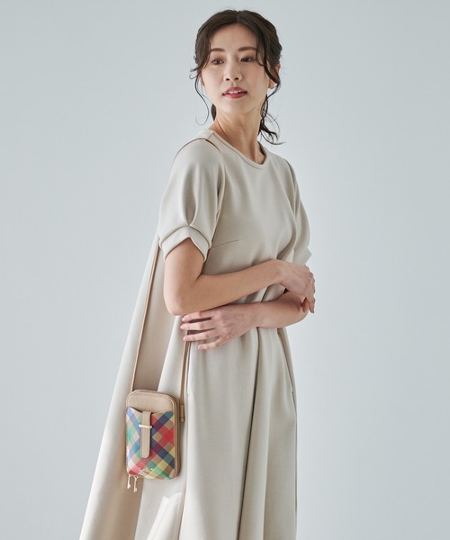 Arnold Palmer（アーノルドパーマー）の「パーマーチェック スマホショルダー（ショルダーバッグ・レディース・ベージュ/ブラック・F）」の7枚目の写真