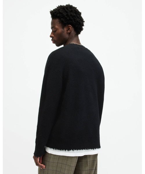 ALLSAINTS（オールセインツ）の「TIAGO CIRCULAR LOGO BRUSHED CREW JUMPER | TIAGO サーキュラー ロゴ ブラッシュド クルー ニット・セーター（ニット/セーター・メンズ・ブラック・S/M/L/XS）」の4枚目の写真
