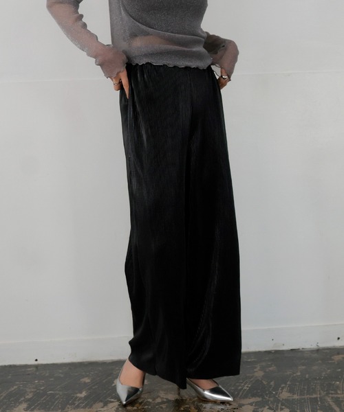 LIAN(リアン)の「メタリックプリーツパンツ(その他パンツ・レディース・ゴールド/ブラック/シルバー・FREE)」の14枚目の写真