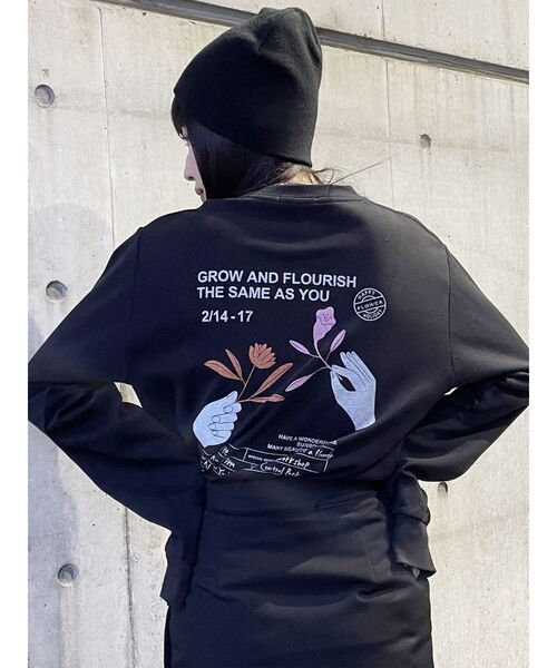 MURUA（ムルーア）の「GROW FLOWER ロンT（Tシャツ/カットソー・レディース・ブラック/ホワイト・FREE）」の3枚目の写真