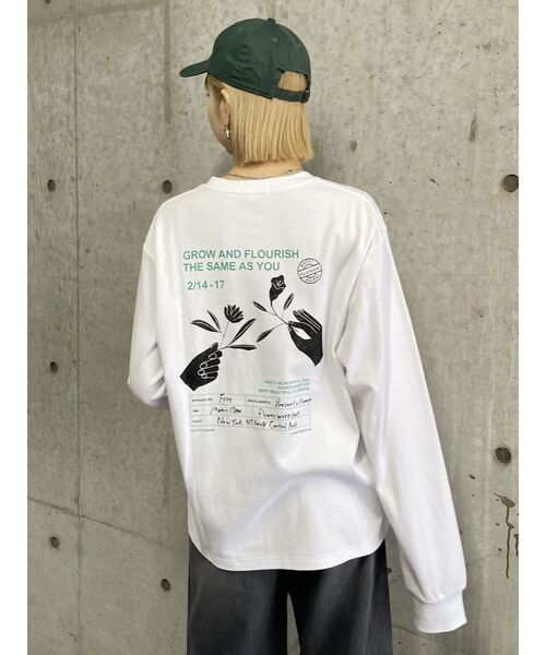 MURUA（ムルーア）の「GROW FLOWER ロンT（Tシャツ/カットソー・レディース・ブラック/ホワイト・FREE）」の9枚目の写真
