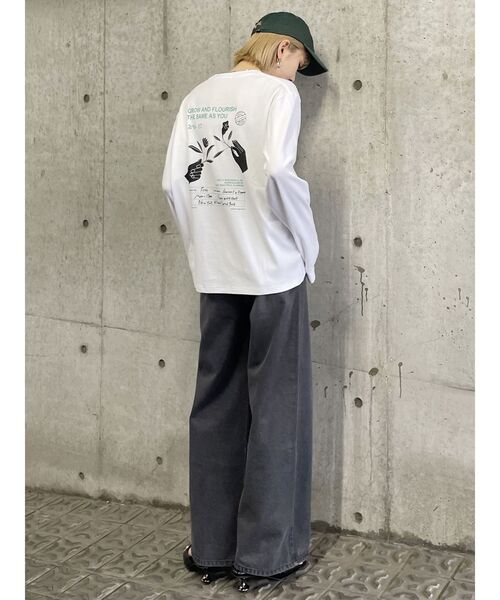 MURUA（ムルーア）の「GROW FLOWER ロンT（Tシャツ/カットソー・レディース・ブラック/ホワイト・FREE）」の7枚目の写真