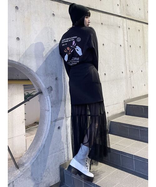 MURUA（ムルーア）の「GROW FLOWER ロンT（Tシャツ/カットソー・レディース・ブラック/ホワイト・FREE）」の14枚目の写真