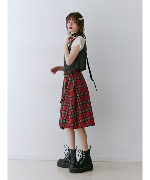 jouetie(ジュエティ)の「ニーレングスラッフプリーツスカート(スカート・レディース・ネイビー/レッド/グリーン・MEDIUM)」の7枚目の写真