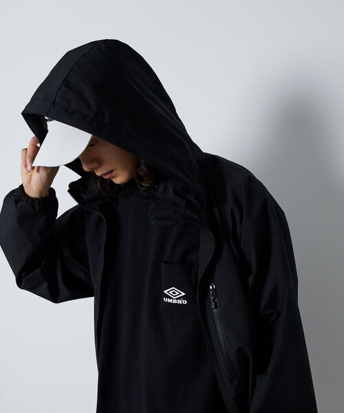 UMBRO（アンブロ）の「UMBRO/アンブロ 別注 Pocket Short Sleeve Tee/別注 ワンポイントロゴ ショートスリーブ ポケット 半袖Tシャツ（Tシャツ/カットソー・メンズ・サックスブルー/ネイビー/グリーン/ホワイト/アッシュグレー/ブラック・MEDIUM/LARGE/X-LARGE）」の10枚目の写真