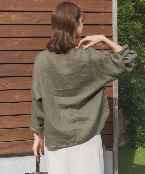 URBAN RESEARCH DOORS（アーバンリサーチドアーズ）の「リネンクルーネックプルオーバー（シャツ/ブラウス・レディース・オフホワイト/カーキ/ブラック・MEDIUM）」の17枚目の写真