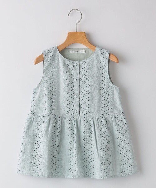 SHIPS（シップス）の「SHIPS KIDS:100～130cm / レース ペプラム ノースリーブ ブラウス（シャツ/ブラウス・キッズ・ライトブルー/ホワイト/サックスブルー・100/110/120/130）」の5枚目の写真