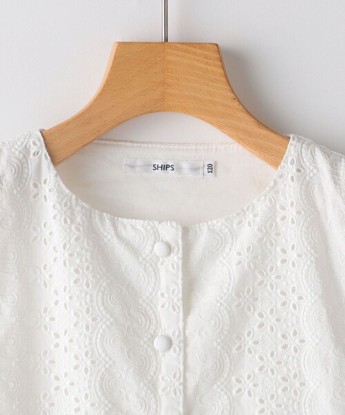 SHIPS（シップス）の「SHIPS KIDS:100～130cm / レース ペプラム ノースリーブ ブラウス（シャツ/ブラウス・キッズ・ライトブルー/ホワイト/サックスブルー・100/110/120/130）」の7枚目の写真