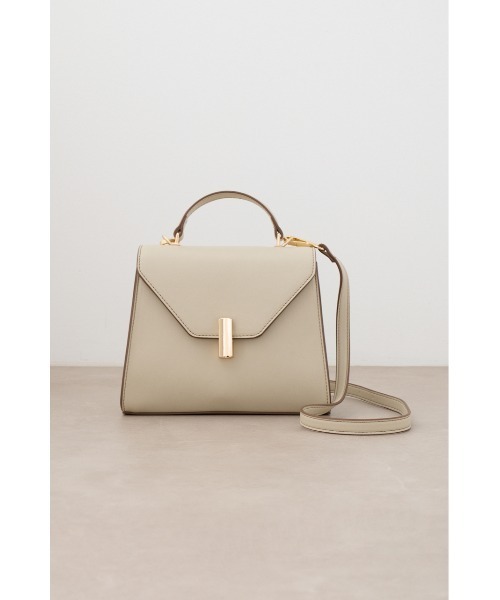 AZUL by moussy（アズールバイマウジー）の「ダイアゴナルワンハンドルフラップバッグ（ショルダーバッグ・レディース・ブラック/ライトベージュ・FREE）」の16枚目の写真