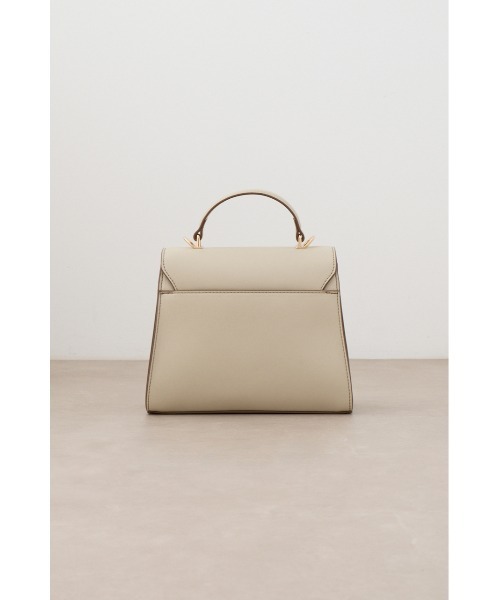 AZUL by moussy（アズールバイマウジー）の「ダイアゴナルワンハンドルフラップバッグ（ショルダーバッグ・レディース・ブラック/ライトベージュ・FREE）」の19枚目の写真