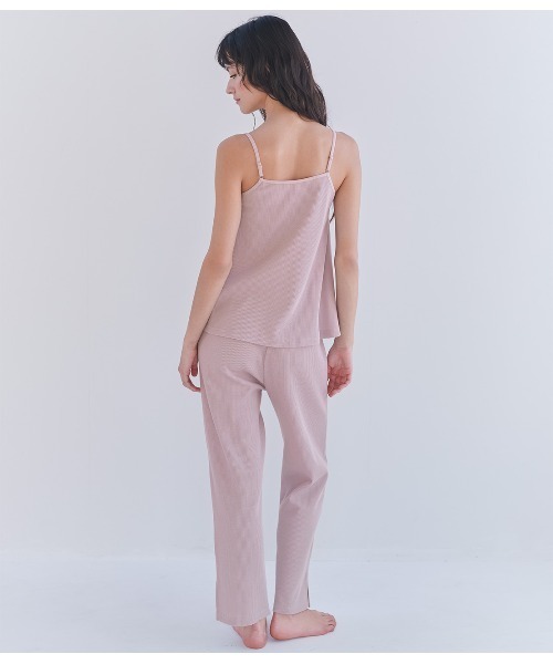PEACH JOHN（ピーチジョン）の「【キャミ＋フーディ＋ロングパンツ３点セット】サーマルフーディ３点セット（ルームウェア/パジャマ・レディース・ピンク/グレイッシュベージュ・S/M/M/L）」の13枚目の写真