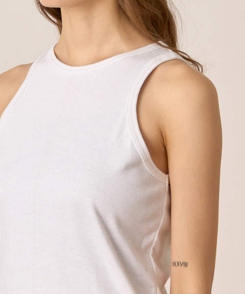 ALLUMER（アリュメール）の「コットンフライスアメリカンスリーブタンクトップ（タンクトップ・レディース・ブラック/ホワイト/キャメル・1）」の8枚目の写真