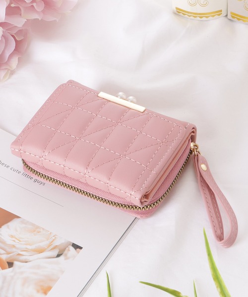 Lace Ladies（レースレディース）の「レザー調 キルティング パール