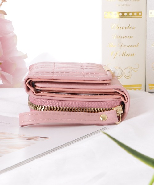 Lace Ladies（レースレディース）の「レザー調 キルティング パール