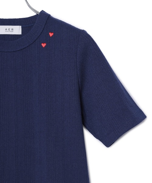 ADAM ET ROPE'（アダムエロペ）の「【WEB限定・洗える】ハートTシャツ（Tシャツ/カットソー・レディース・ブラック/ネイビー/キナリ・FREE）」の15枚目の写真