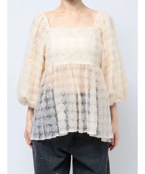 CALNAMUR（カルナムール）の「3Dローズチュールブラウス（シャツ/ブラウス・レディース・ピンク/ブラック/アイボリー・FREE）」の13枚目の写真