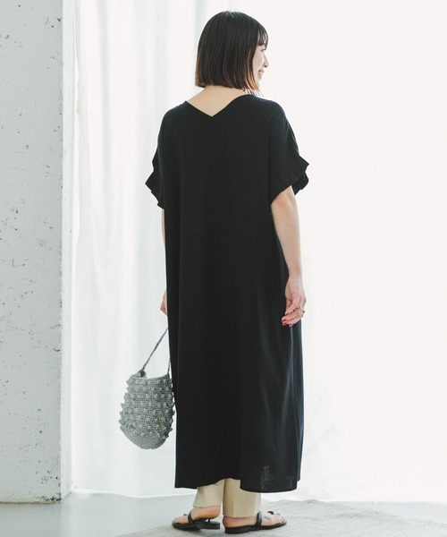 ITEMS URBANRESEARCH(アイテムズ アーバンリサーチ)の「オリガミタックリネンレーヨンワンピース(ワンピース・レディース・ブラック/ライトベージュ/モカ・FREE)」の6枚目の写真