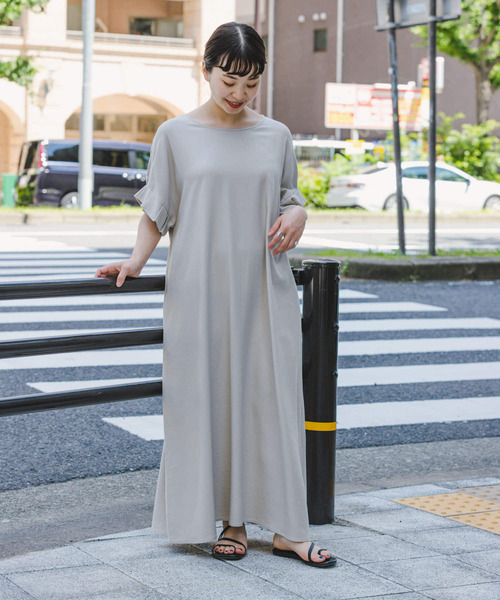 ITEMS URBANRESEARCH(アイテムズ アーバンリサーチ)の「オリガミタックリネンレーヨンワンピース(ワンピース・レディース・ブラック/ライトベージュ/モカ・FREE)」の12枚目の写真