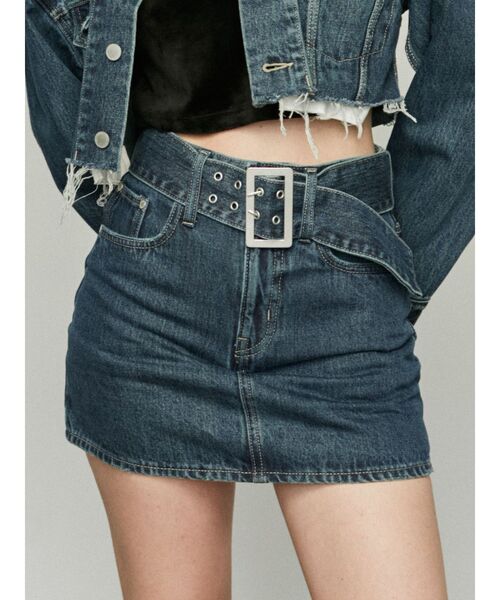 EMODA（エモダ）の「ワイドベルトデニムスカート（デニムスカート・レディース・ブルー/ベージュ/ブラック・SMALL/MEDIUM）」の3枚目の写真