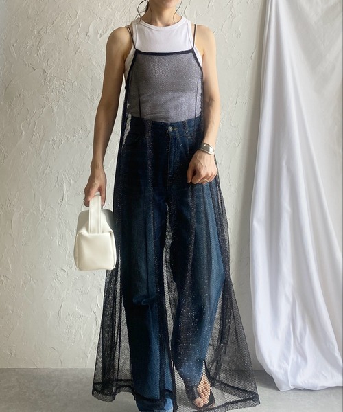 She's Closet(シーズクローゼット)の「バックオープンドロスト透かし柄ラメシアーロング丈カットメッシュキャミワンピース(ワンピース・レディース・シルバー/アイボリー/ブラック・FREE)」の3枚目の写真