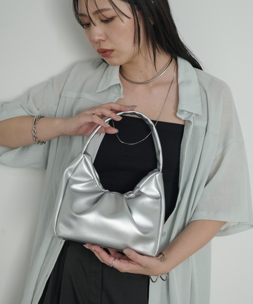 Aunt Marie's（アントマリーズ）の「タックスクエアハンドバッグ/ミニショルダーバッグ（ハンドバッグ・レディース・レッド/イエロー/シルバー/ブラック・FREE）」の21枚目の写真