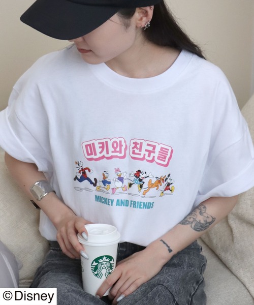 Disney(ディズニー)の「「ユニセックス」Disney(ディズニー)ミッキーマウスキャラクタープリント ハングルロゴTシャツ/半袖プルオーバー(Tシャツ/カットソー・レディース・ブラック/ブラック系その他/ホワイト/ホワイト系その他・M/L)」の2枚目の写真