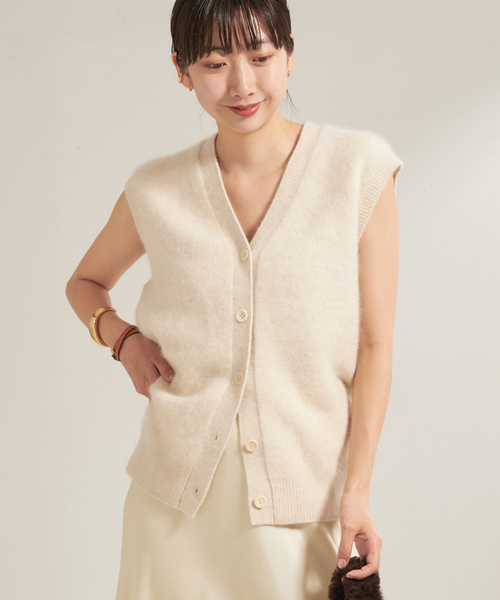 【定価3.6万✨】Plage Furガウンカーディガン　ふわふわ　軽い　ロング丈 定価3.6万✨】Plage Furガウンカーディガン ふわふわ 軽い