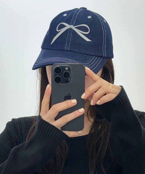 NANEA（ナネア）の「リボン刺繍キャップ（キャップ・レディース・ホワイト×ネイビー/ネイビー/ブラック×ホワイト/ピンク/ライトピンク/ブラック×ピンク/ホワイト×ピンク/ブルー/チャコールグレー・フリー）」の20枚目の写真