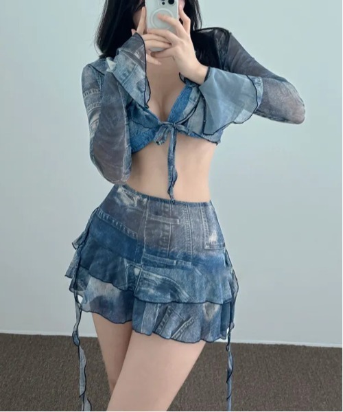 FREE STYLISTS(フリー スタイリスト)の「Y2K タイダイ セパレート水着 フリルハイウエスト 体型カバー 長袖ラッシュガード タンキニ 温泉水着4点セット(水着・レディース・ブルー・FREE)」の18枚目の写真