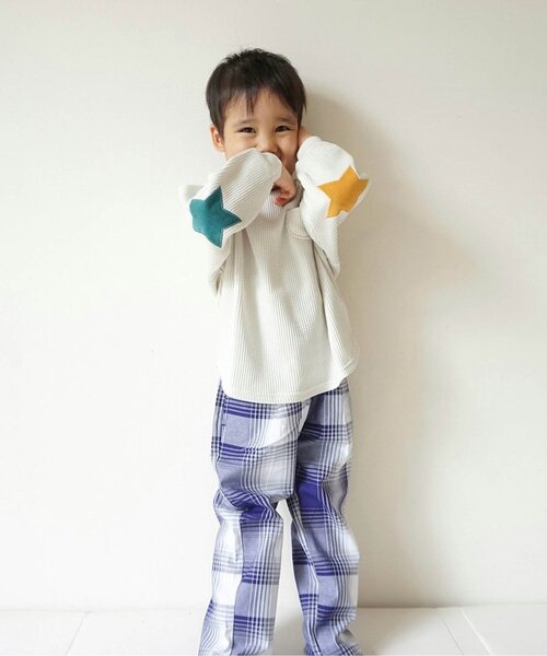 BREEZE（ブリーズ）の「【WEB限定】スターパッチワッフルロンT（Tシャツ/カットソー・キッズ・ブルー/ピンク/レインボー/キナリ/ネイビー/オレンジ・80/90/100/110/120/130/140）」の9枚目の写真