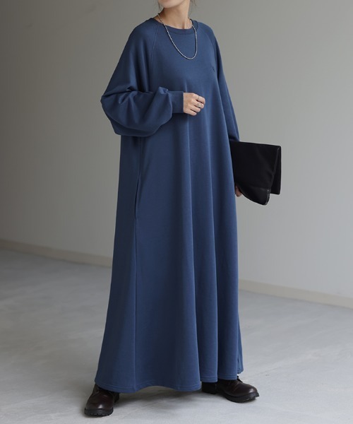 HUG.U（ハグユー）の「スウェットワンピ（ワンピース・レディース・ブラック/グレー/ブルー・FREE）」の13枚目の写真