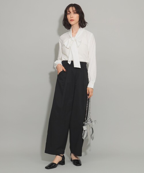 Ray BEAMS（レイビームス）の「カット ドビー ボウタイ ブラウス（シャツ/ブラウス・レディース・ホワイト/ブラック・ONE SIZE）」の3枚目の写真