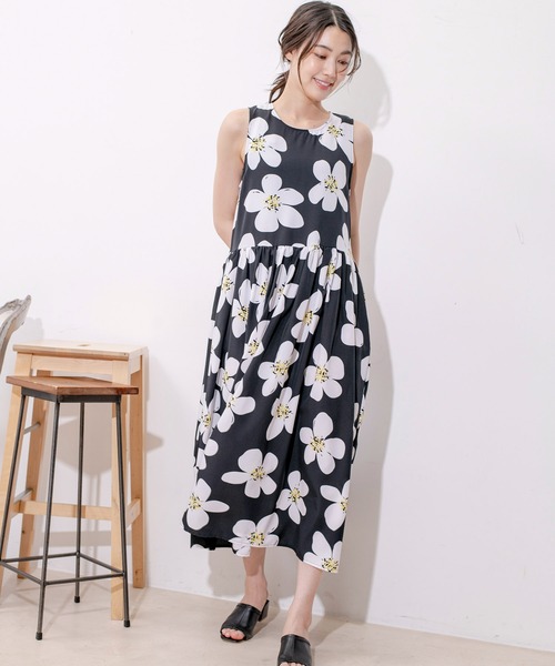 Jayro（ジャイロ）の「イラストフラワー柄ノースリーブワンピース　C38 830A（ワンピース・レディース・ブラック/グリーン・FREE）」の5枚目の写真