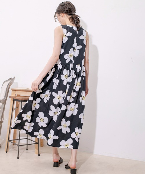 Jayro（ジャイロ）の「イラストフラワー柄ノースリーブワンピース　C38 830A（ワンピース・レディース・ブラック/グリーン・FREE）」の8枚目の写真