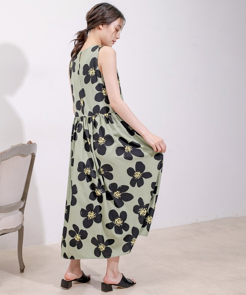 Jayro（ジャイロ）の「イラストフラワー柄ノースリーブワンピース　C38 830A（ワンピース・レディース・ブラック/グリーン・FREE）」の12枚目の写真