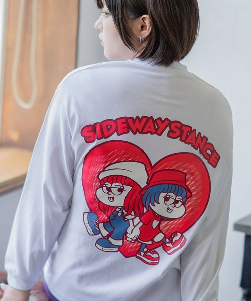 SIDEWAY STANCE(サイドウェイスタンス)の「【SIDEWAY STANCE】オリジナル グラフィック プリント レディース ロンT(Tシャツ/カットソー・レディース・ホワイト/ブラック系/ブラック/ホワイト系/ホワイト系2/ブラック系2・FREE)」の1枚目の写真