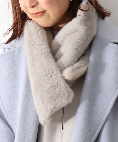 NOLLEY’S（ノーリーズ）の「エコファーアシメリバーシブルティペット（ストール/ショール・レディース・グレー系その他・FREE）」の8枚目の写真