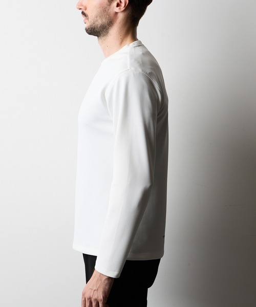 HIDEAWAYS NICOLE（ハイダウェイニコル）の「ストレッチポンチロゴプリント長袖Tシャツ（Tシャツ/カットソー・メンズ・オフホワイト/ブラック・MEDIUM/LARGE/X-LARGE）」の6枚目の写真