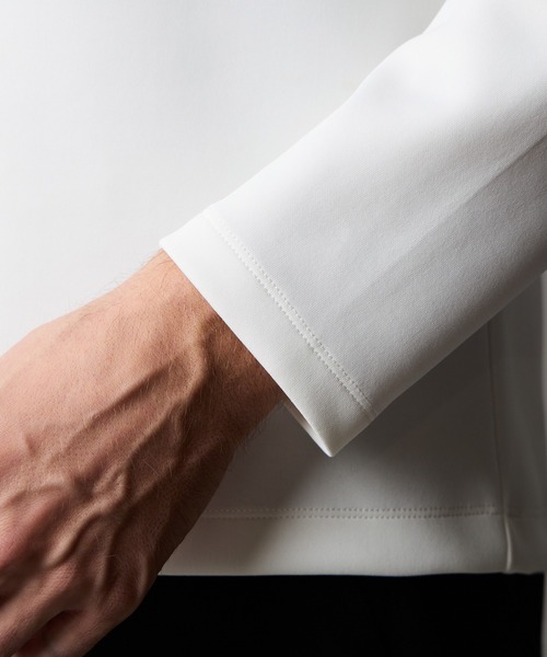 HIDEAWAYS NICOLE（ハイダウェイニコル）の「ストレッチポンチロゴプリント長袖Tシャツ（Tシャツ/カットソー・メンズ・オフホワイト/ブラック・MEDIUM/LARGE/X-LARGE）」の9枚目の写真