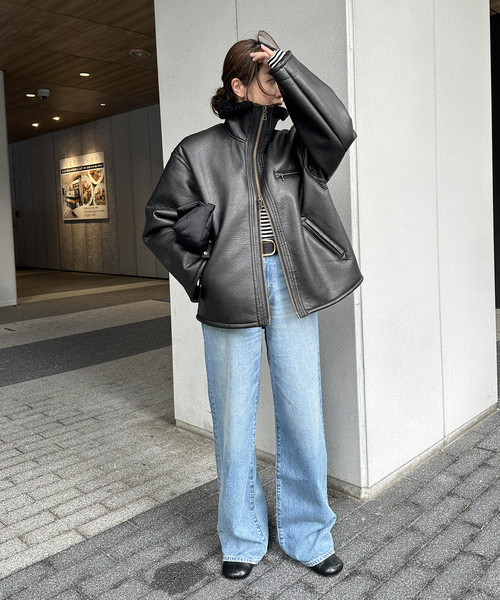 JOURNAL STANDARD(ジャーナルスタンダード)の「フェイクレザーボアブルゾン(ライダースジャケット・レディース・ブラウン/ブラック・FREE)」の3枚目の写真