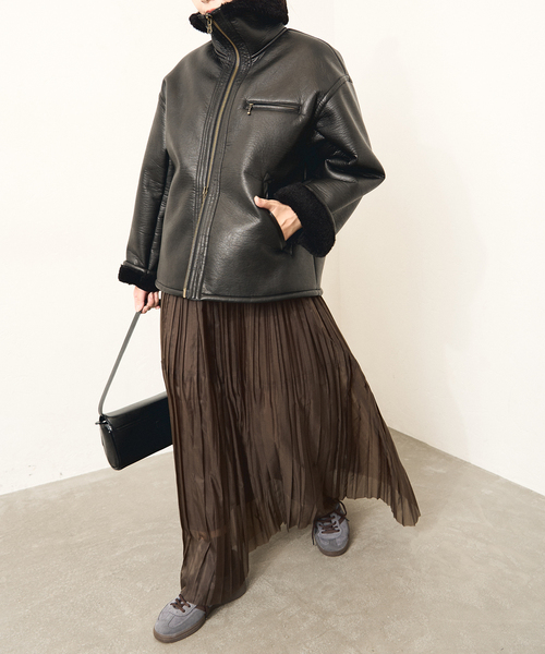 JOURNAL STANDARD(ジャーナルスタンダード)の「フェイクレザーボアブルゾン(ライダースジャケット・レディース・ブラウン/ブラック・FREE)」の11枚目の写真