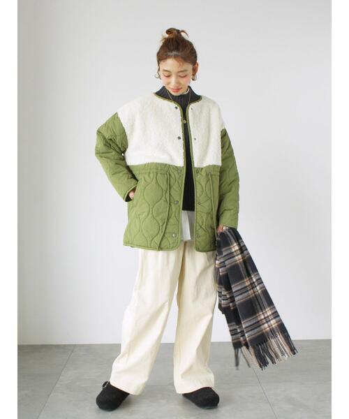 Lugnoncure（ルノンキュール）の「ボアキルト切替コート（その他アウター・レディース・オフホワイト/ブラック/カーキ・F）」の4枚目の写真