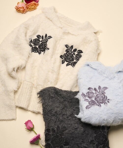 Firsthand(ファーストハンド)の「Firsthand/ファーストハンド ローズ刺繍シャギーニットカーディガン(カーディガン/ボレロ・レディース・オフホワイト/チャコールグレー/サックスブルー・FREE)」の19枚目の写真