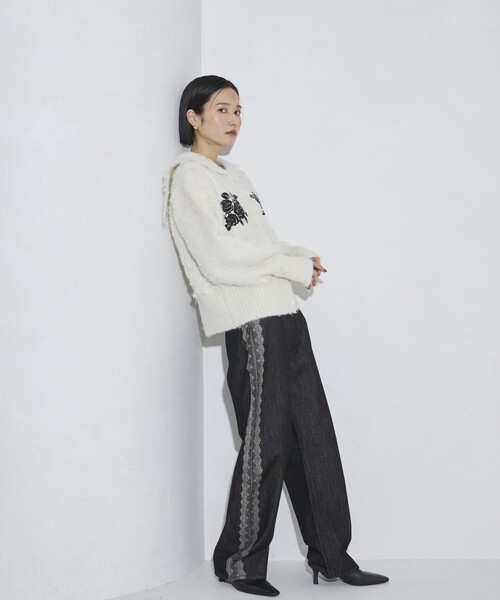 Firsthand(ファーストハンド)の「Firsthand/ファーストハンド ローズ刺繍シャギーニットカーディガン(カーディガン/ボレロ・レディース・オフホワイト/チャコールグレー/サックスブルー・FREE)」の9枚目の写真